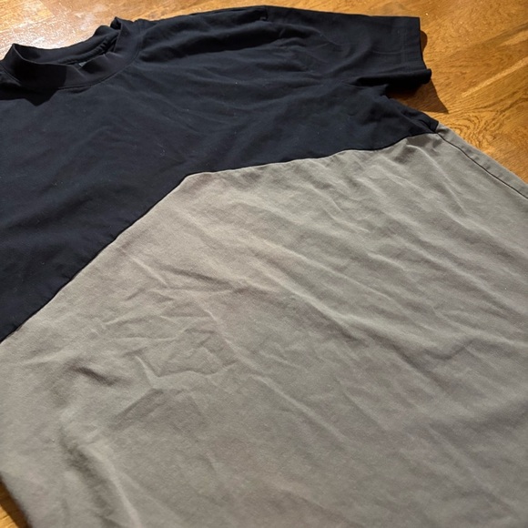 Armani Exchange Men’s Colorblock Logo Tee – Size M - Picture 2 of 8